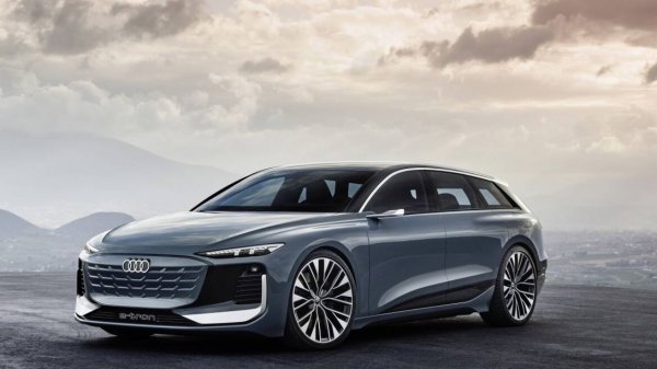 10 dakikada 300 km menzil: Audi A6 Avant e-tron tanıtıldı