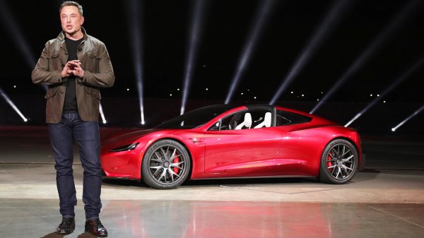 Tesla, hiç yapmam dediği şeyi yaptı! Şirket tarihinde bir ilk